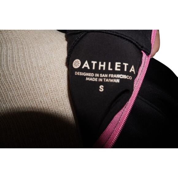 Athleta Black Mock Neck Short Sleeve Pullover Top – Size Small - Picture 8 of 11